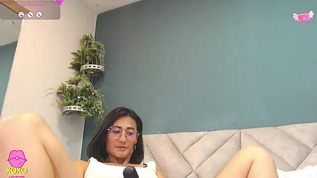 SharisWillian's Live XXX Chat