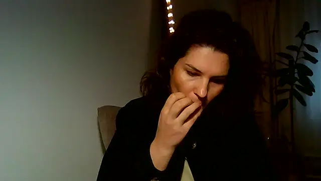 Chat +18 de Ms-Lust1- ao vivo