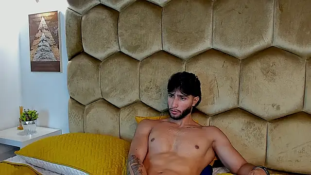 Emmet_CollinsJS live XXX chat