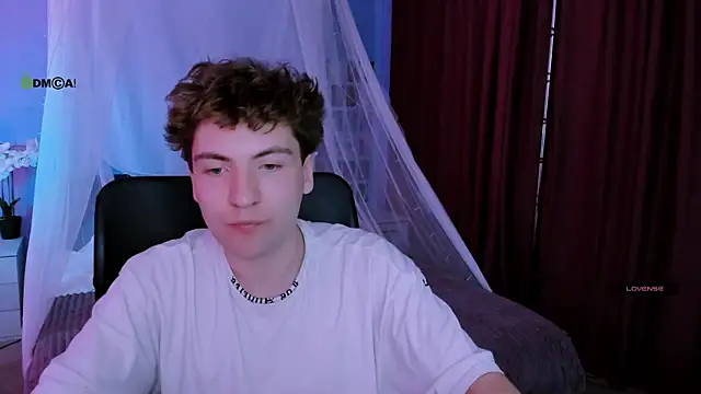 joseph_bear_: διαδικτυακό σόου στην κάμερα