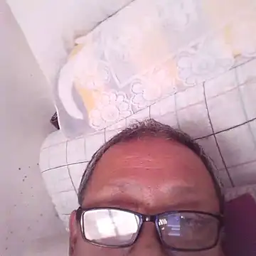 Show modela yaocaobi8 na web-kameri