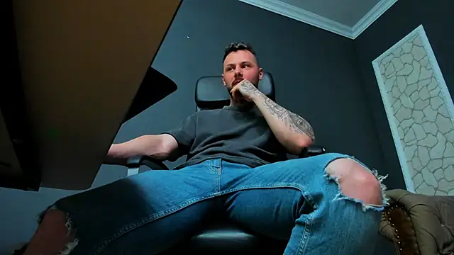 BrianHunts' Live XXX Chat