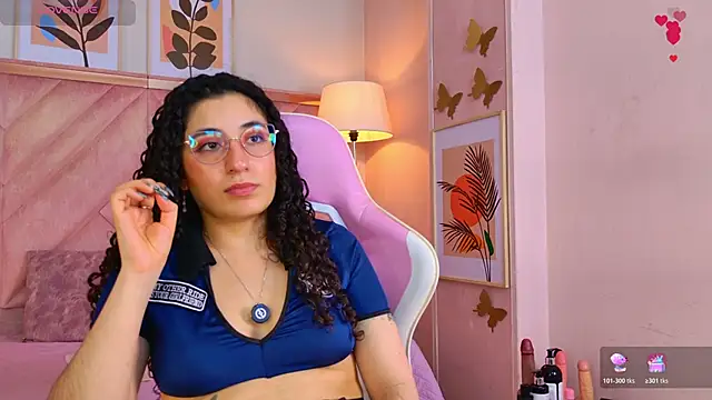 Chatroom XXX en direct de DemiJones_