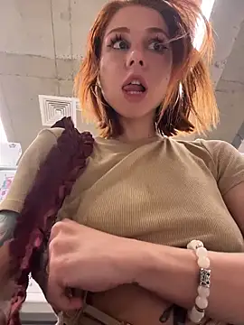 RosieSecret Chat XXX in diretta