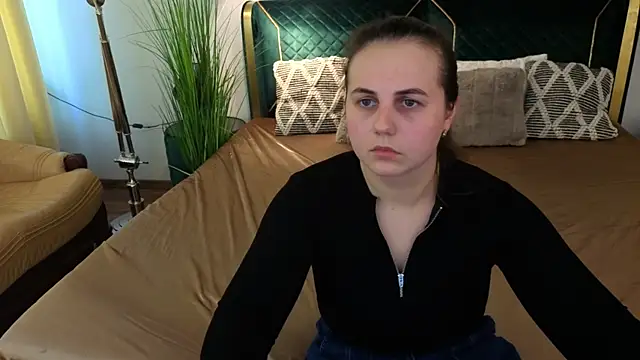 MikaFoxy's Webcam Show