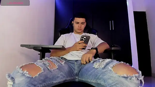 Chatroom XXX en direct de Liam_Mateo