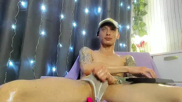 Chatroom XXX en direct de James2Inked