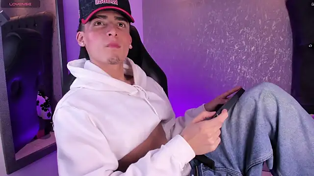 MateoMitchell Pertunjukan Webcam