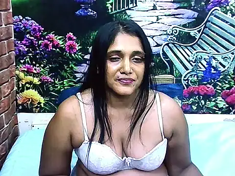 IndianSexyLady20: онлайн-секс-чат