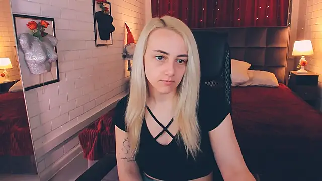 CarolMoor's Live XXX Chat