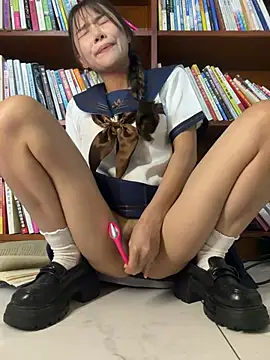 Fire-18's Live XXX Chat