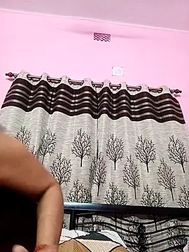 Gullapi 现场XXX聊天