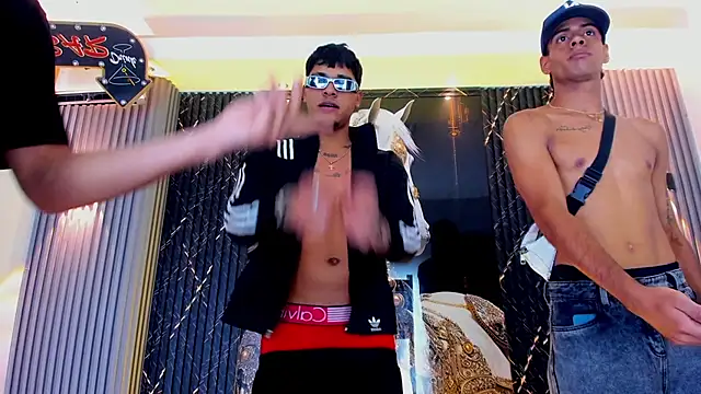 Webkamerová show the_knights_of_the_night_