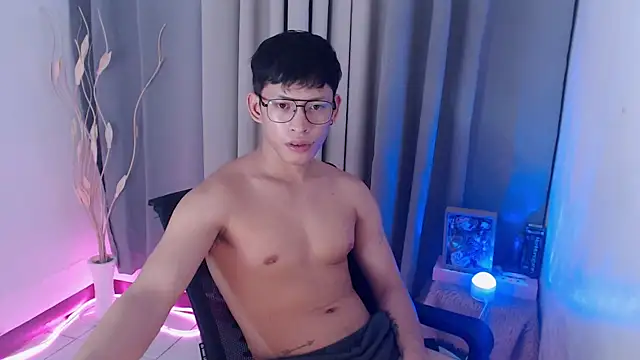 pinkcock_froi2305 Pertunjukan Webcam