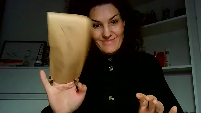 Ms-Lust1-'s Live XXX Chat