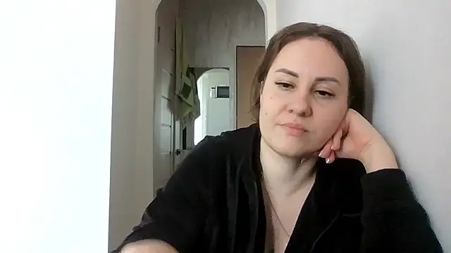 MeadowEyes Adlı Modelin Canlı XXX Sohbeti