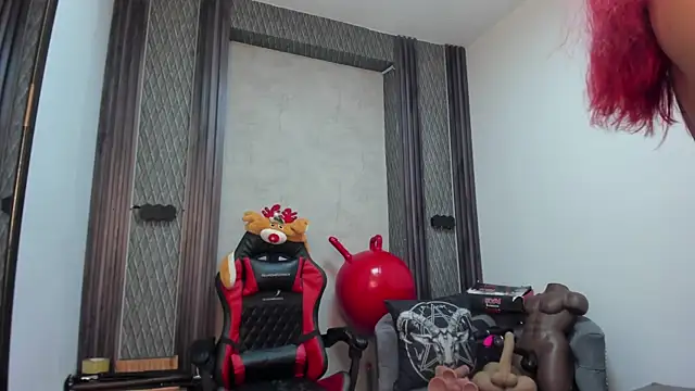 XXX chat uživo modela selene_red_