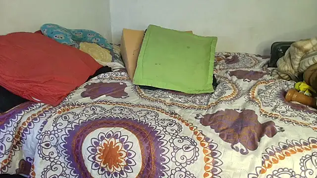 Chat +18 de luisahot_9727 ao vivo