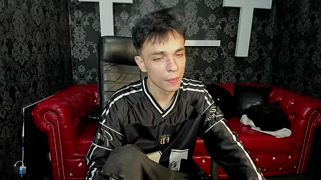 ClarkBev Adlı Modelin Web Kamerası Şovu