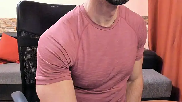 HotHunkTrainer Show in webcam