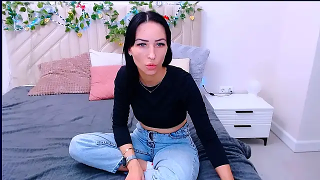 BURNING-BRUNETKA Chat XXX in diretta