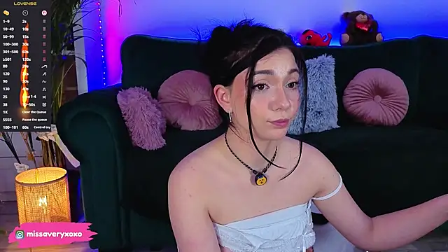 Avery-- Chat XXX in diretta