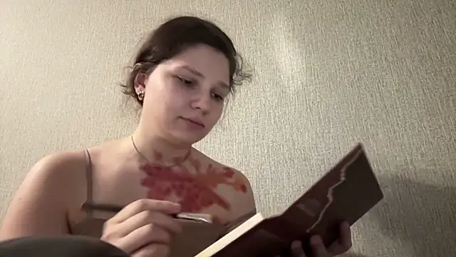 Emmiebutwihu Live XXX-Chat