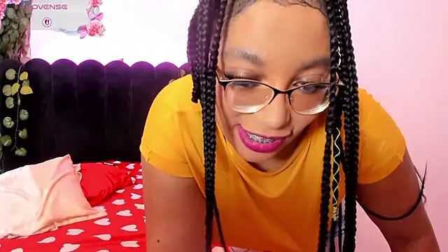 AmyBriiggs' Live XXX Chat