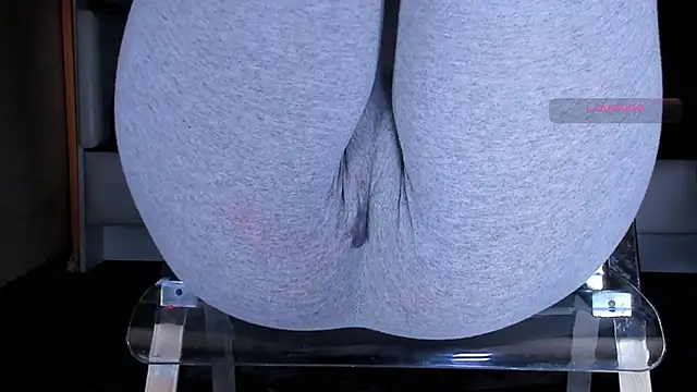 แชท XXX สดของ Cameltoe_squirt_inPants