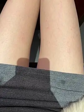 littleqiu: онлайн-секс-чат