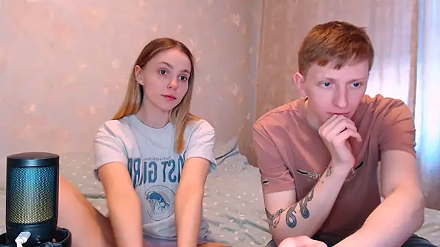 Show modela juliaanddima na web-kameri