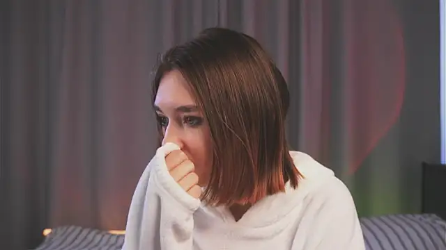 Leyla_crsh 现场XXX聊天