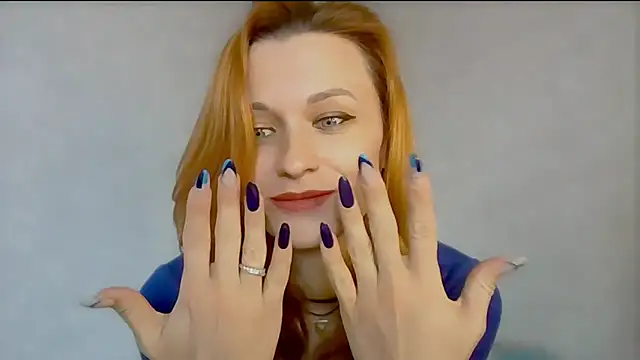 Chat +18 de PeppyMia ao vivo