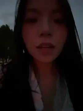 Chat +18 de kara-tt ao vivo