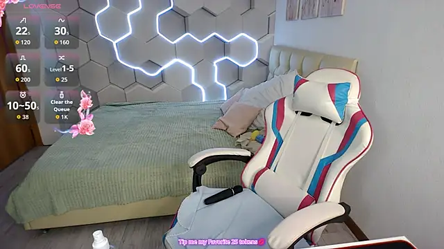 aliicemeow Adlı Modelin Canlı XXX Sohbeti