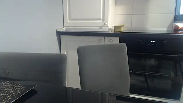 VerycutexのライブXXXチャット