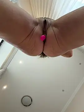 Hott_Lolla's Live XXX Chat