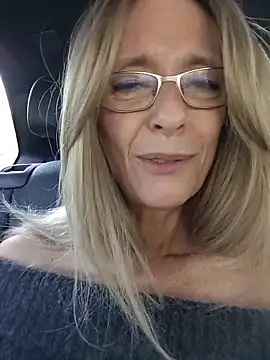 XXX chat uživo modela Sacha_Scorp