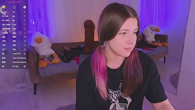 Mira_Falls' Live XXX Chat