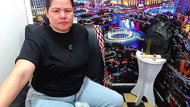 tila_nastyy Adlı Modelin Canlı XXX Sohbeti