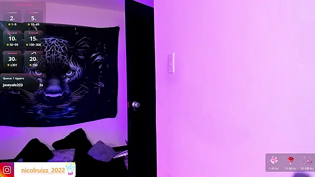 Nicolle_Ruizz's Live XXX Chat