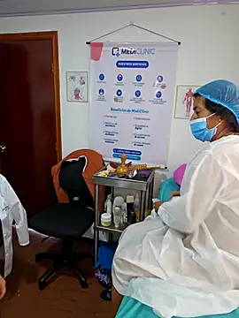 JustSamantha_ Show in webcam