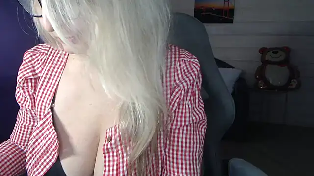 RubiLakros Chat XXX live