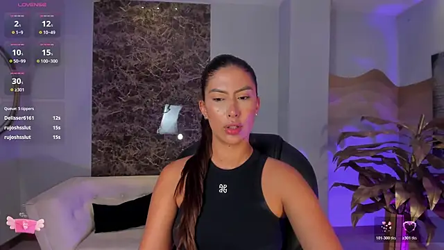 ArianaDumontのライブXXXチャット