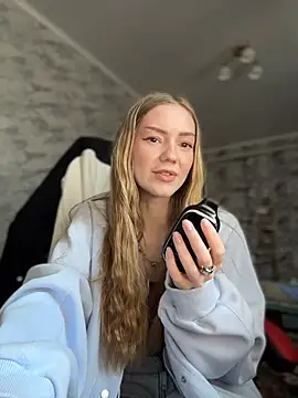 MilaMoone's Live XXX Chat