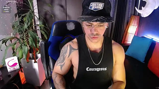 Zed_ferrer 现场XXX聊天