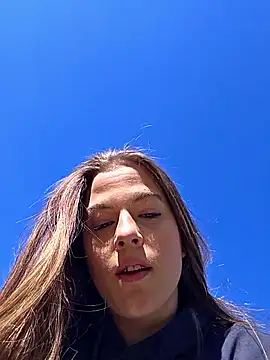 Luna_Lynnのウェブカメラショー