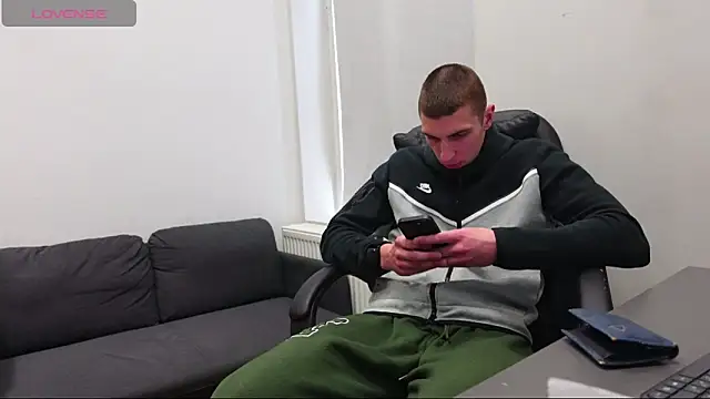 Ryan_Dozer webcam show