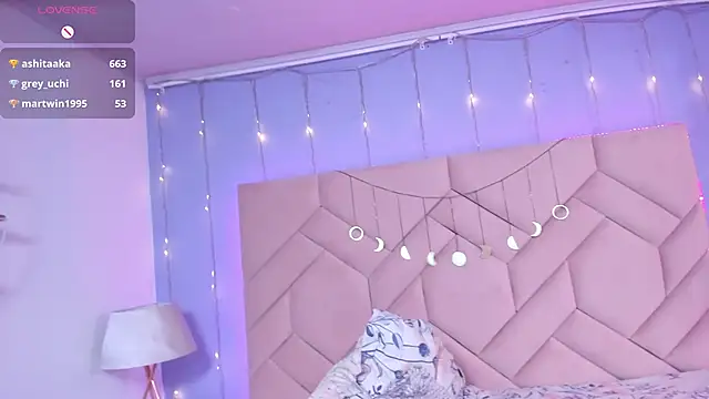 แชท XXX สดของ NaeniaDemon_