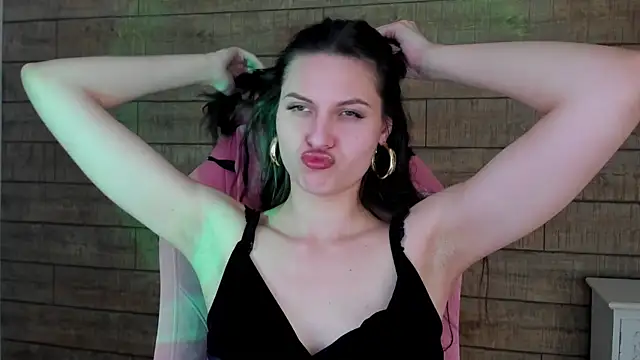 AliceVersal: απευθείας συνομιλία ΧΧΧ